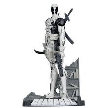 Marvel - Deadpool (The New Mutants #98) Line Art/Gold Label 1:10 Scale Posed Figure