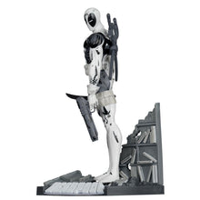 Marvel - Deadpool (The New Mutants #98) Line Art/Gold Label 1:10 Scale Posed Figure