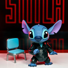 Stitch - Ultimate Singer Elvis Stitch 7" Scale Action Figure