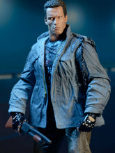 Terminator - T-800 (Tech Noir) Ultimate 7" Scale Action Figure